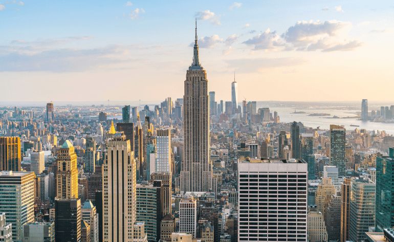 Helicopter Tour NYC, City Skyline - 35 Minutes