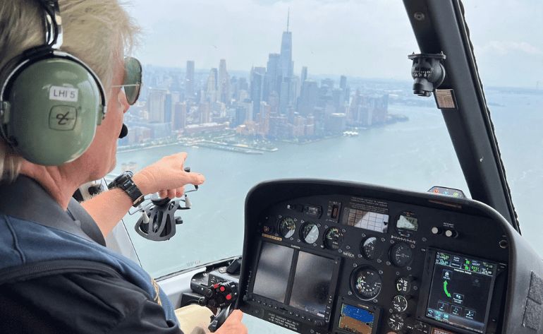 Helicopter tour nyc ride new york city chopper flight new jersey city skyline sunset flight