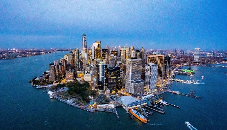 Helicopter Tour Westchester to NYC - 45 Minutes