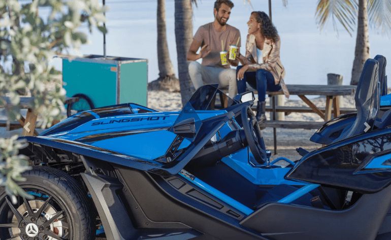 Big Island Double Valley Slingshot Tour - 8 Hours