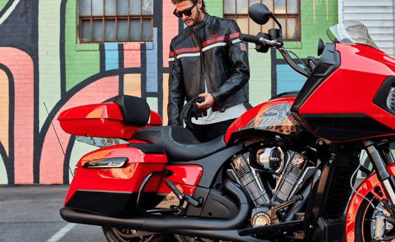 Indian Motorcycle 2023 Indian Challenger LTD Rental, Oahu - 1 Day