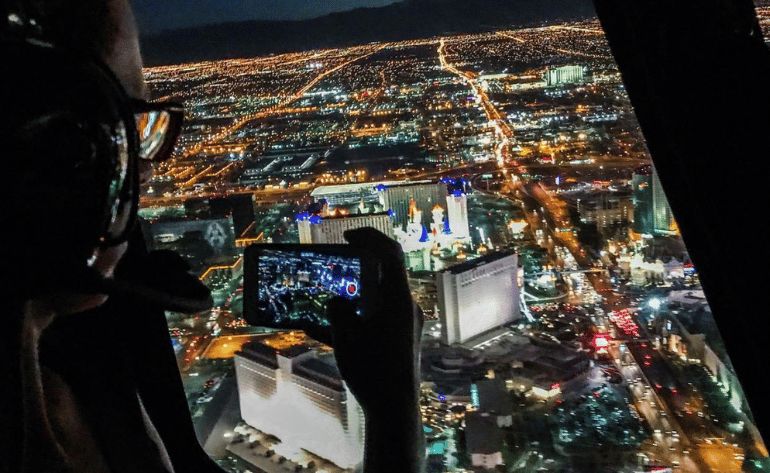 las vegas strip helicopter tour city lights night flight