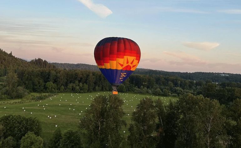 Hot Air Balloon Ride Seattle, Morning Flight - 1 Hour