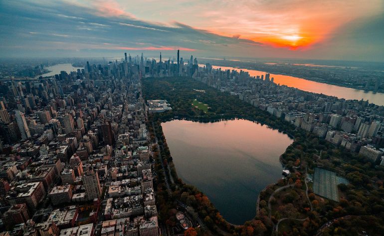 Private Helicopter Tour Westchester to NYC - 45 Minutes