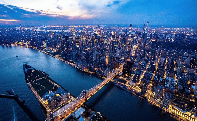 Private Helicopter Tour Westchester to NYC - 30 Minutes