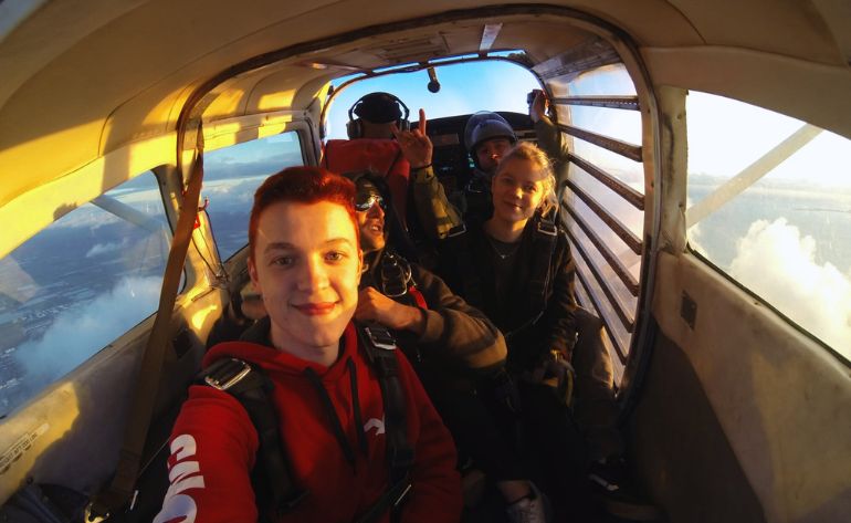 Skydive Los Angeles, Weekday - 10,000ft Jump