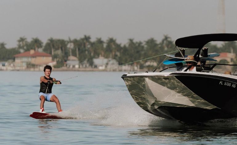 Private Wakeboarding in Miami - 2 Hours