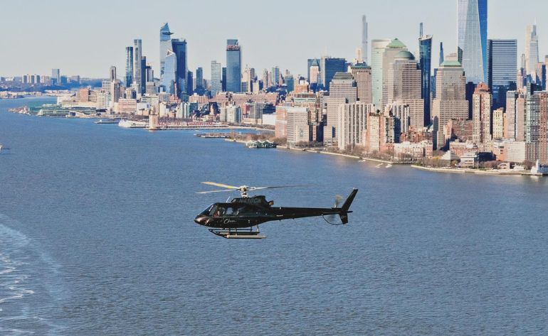 HelicopterTourNYC (2).webp