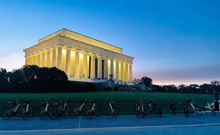 Bike Tour Washington DC at Night - 3 Hours