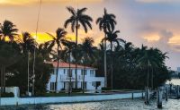 Sunset Cruise of Miami Skyline, Biscayne Bay, & Celebrity Homes - 75mins