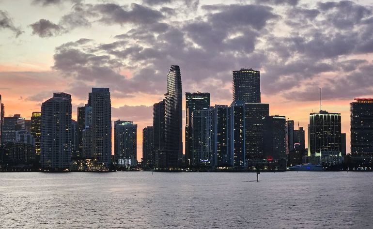 Miami Skyline Evening Cruise of Biscayne Bay on Luxury Yacht - 75 Minutes