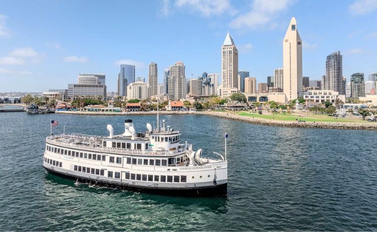 Bottomless Mimosa Brunch Buffet Cruise, San Diego - 2 Hours