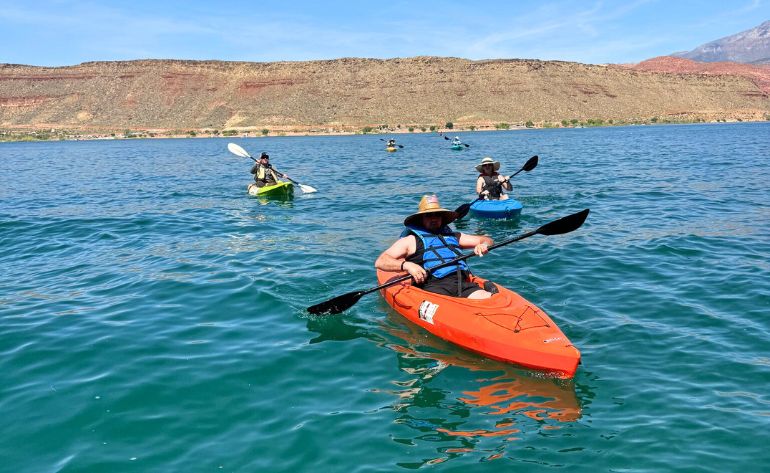 StandUpPaddleboardTourHurricanUtah.webp
