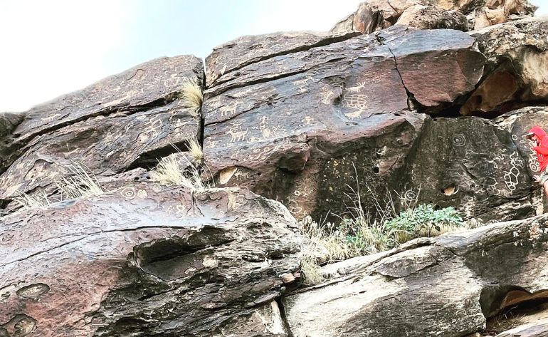 Kayak Tour Ancient Petroglyphs Paddle & Hike, Hurricane - 3.5 Hours