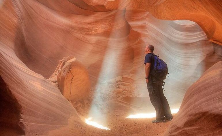 Plane and Bus Tour Horseshoe Bend with Antelope Canyon - 7 Hours