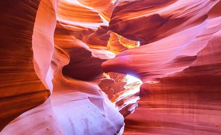 Plane and Bus Tour Horseshoe Bend with Antelope Canyon - 7 Hours