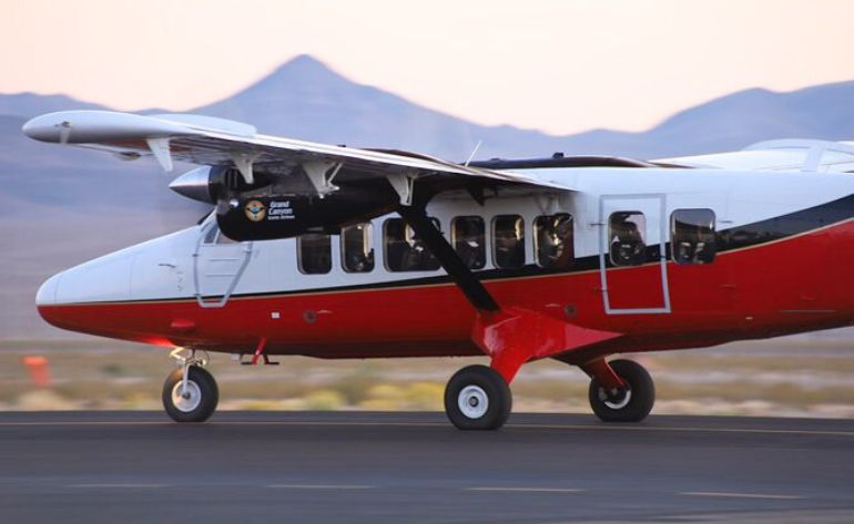 Plane and Bus Tour Horseshoe Bend with Antelope Canyon - 7 Hours