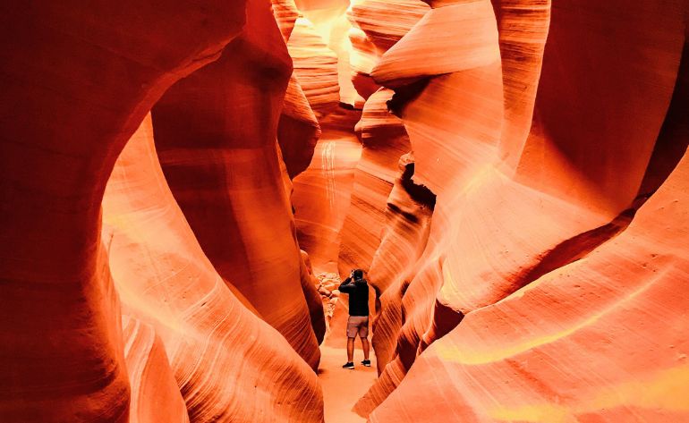 Plane Tour Las Vegas To Antelope Canyon - 9 Hours