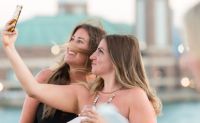 Chicago Lunch Cruise on Lake Michigan, Chicago - 2-Hours | Adrenaline