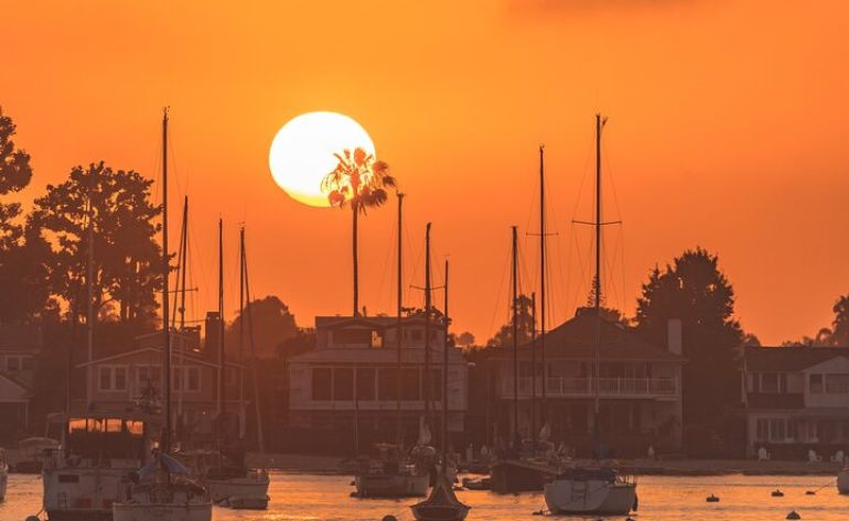 Newport Beach Sunset Cruise - 90 Mins