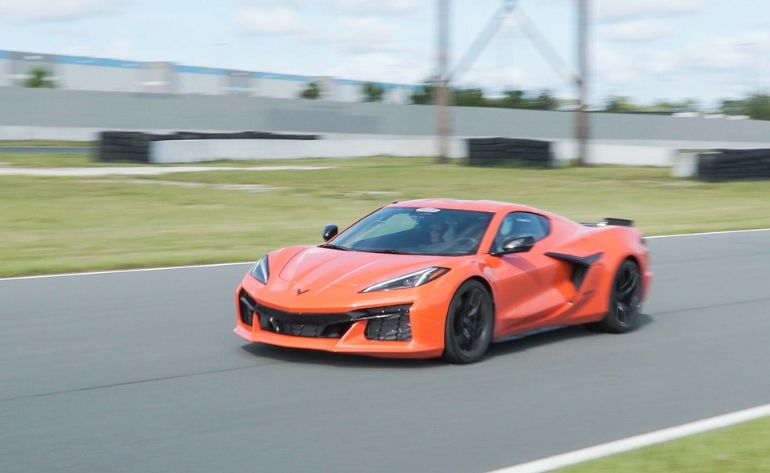 DriveAChevyCorvetteCircuitFlorida.webp