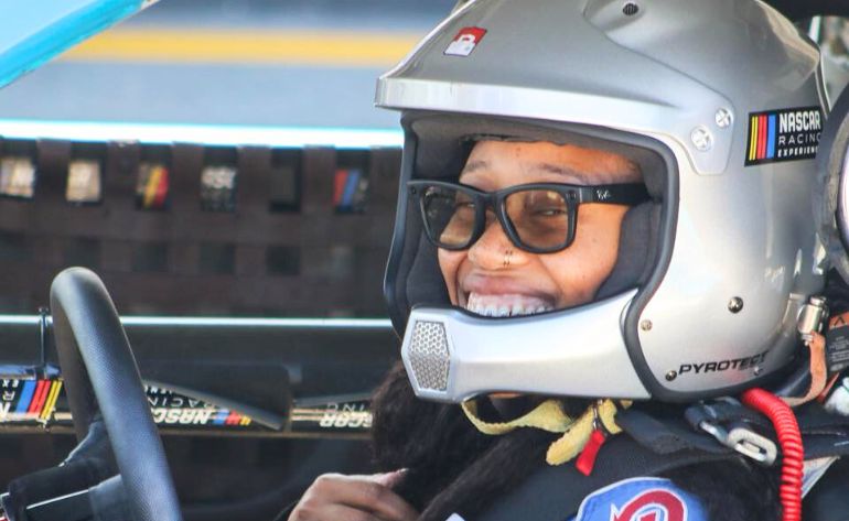 NASCAR Driving Experience, Chicagoland Speedway - 8 Mins