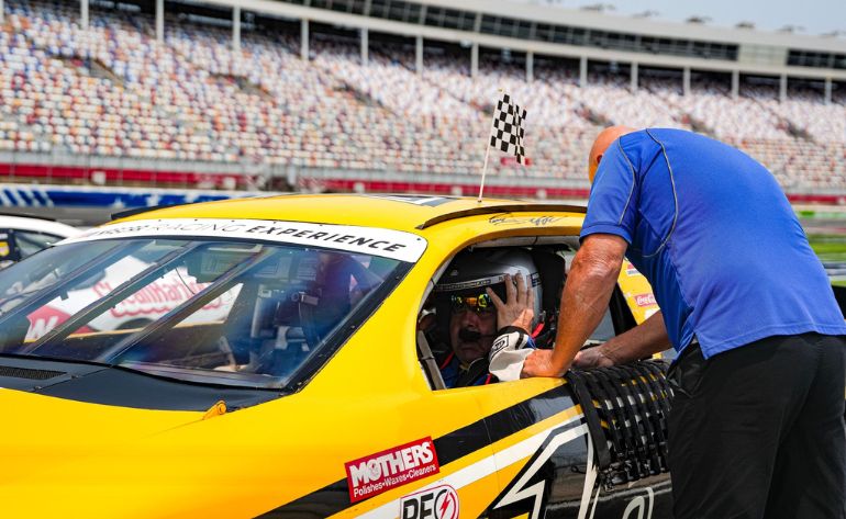 NASCARDriveExperienceChicagolandSpeedway5mintrial.webp