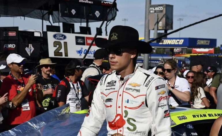 NASCAR Drive, 8 Minute Time Trial - Darlington Raceway