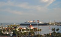 Helicopter Tour, Hollywood Sign, Coastline, Queen Mary - 65 Mins