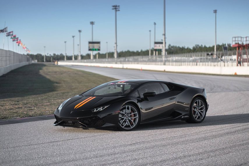 Lamborghini Huracan Drive On Track