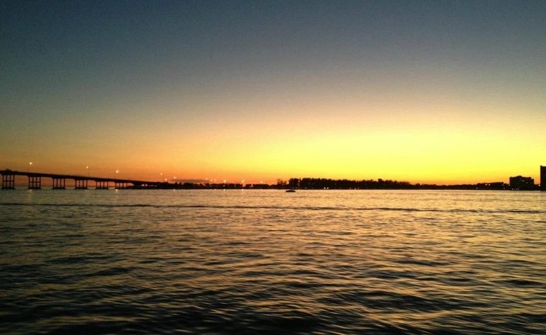 Sunset Champagne Cruise, Miami - 80 Mins