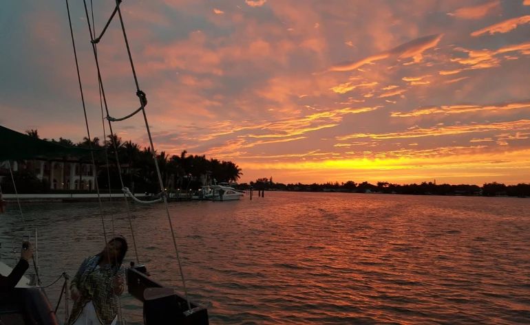 Night Cruise with Open Bar, Miami - 2 Hours