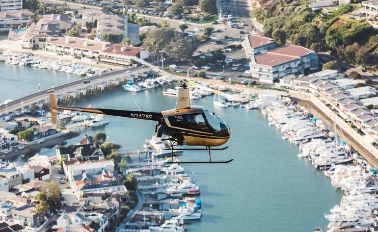 PilotExperienceinR22Heli.webp
