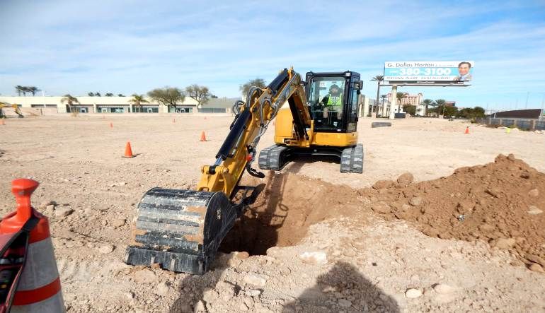Drive A 6-Ton Excavator, Las Vegas - 70 Minutes