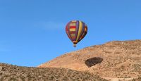 Hot Air Balloon Ride Las Vegas, High Altitude - 1 Hour Flight  Hills