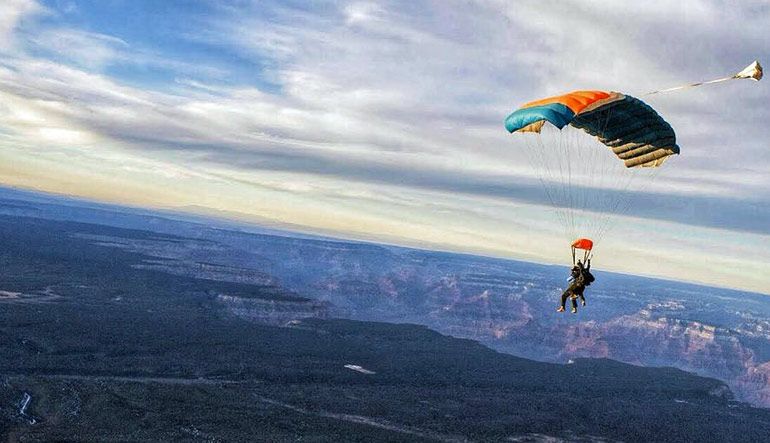 Skydive the Grand Canyon - 15,000ft Jump Parachute