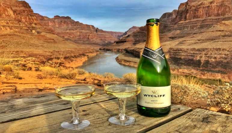Sunset Grand Canyon Helicopter Tour with Floor Landing, Champagne Picnic and Strip Tour - 4 Hours