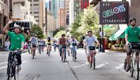 Chicago Bike Tour, Signature Bites and Brews - 4 Hours