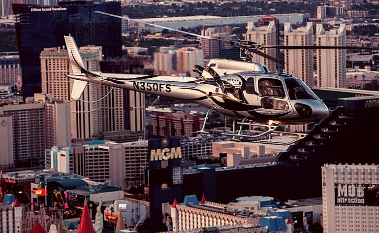 Las Vegas Helicopter Tour City Lights Flight VIP strip ride