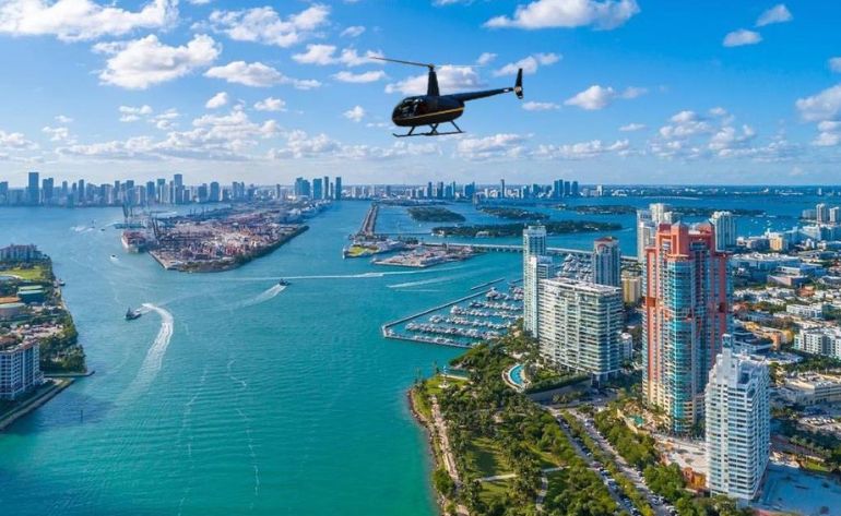 Private Helicopter Tour Complete Miami Flight - 50 Minutes