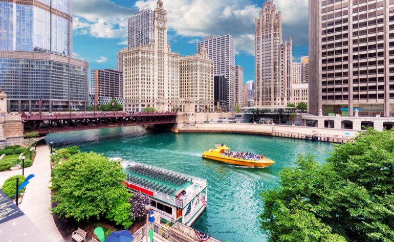 Chicago River and Lake Speedboat Tour, 75 Mins | Adrenaline