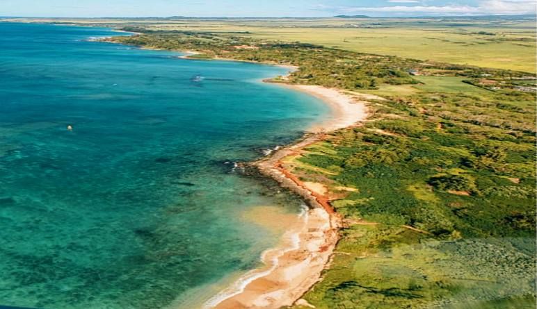 Helicopter Ride Maui, West Maui & Molokai, Oceanfront Landing, 75mins