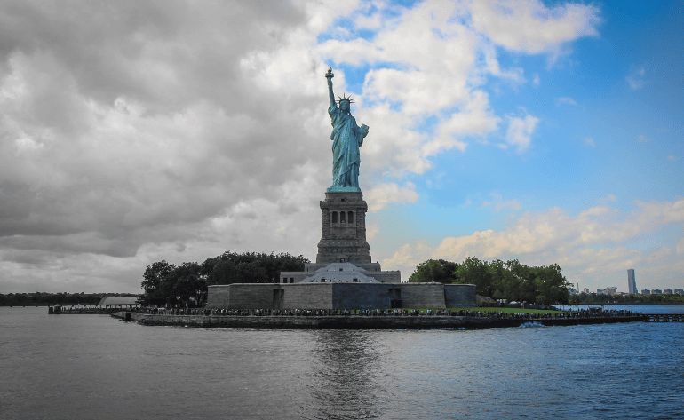 Skip-the-line Statue of Liberty and Ellis Island Ferry Tour, New York