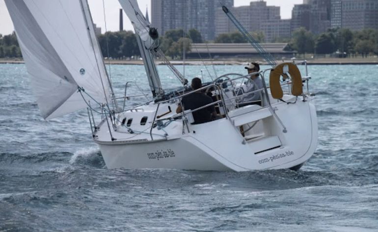 Private Sailing on Lake Michigan, Chicago - 2 Hours (up to 6 People!)