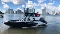 Private Boat Tour in Miami - 90 Minutes
