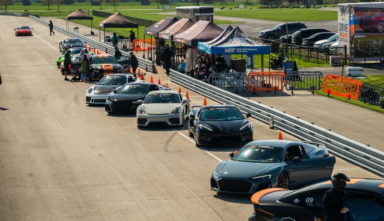 Ultimate Supercar Driving - Atlanta Motorsports Park