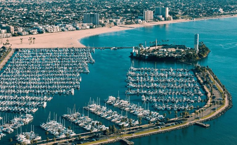 Helicopter Tour Long Beach and Harbor Tour - 20 Minutes