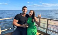Scenic Cruise Tiki Boat Tour, New York - 90 Minutes