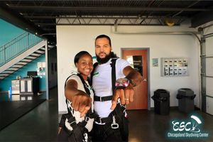 Image of Chicago Skydiving - 14,000 ft Tandem Jump  review