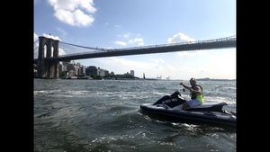 Image of Jet Ski Tour New York City, Weekend - 1 Hour | Adrenaline  review